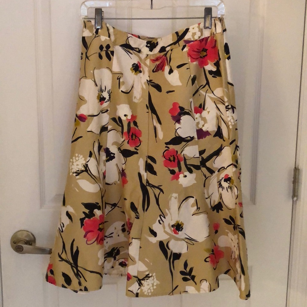 R.Q.T. Floral Patterned Skirt